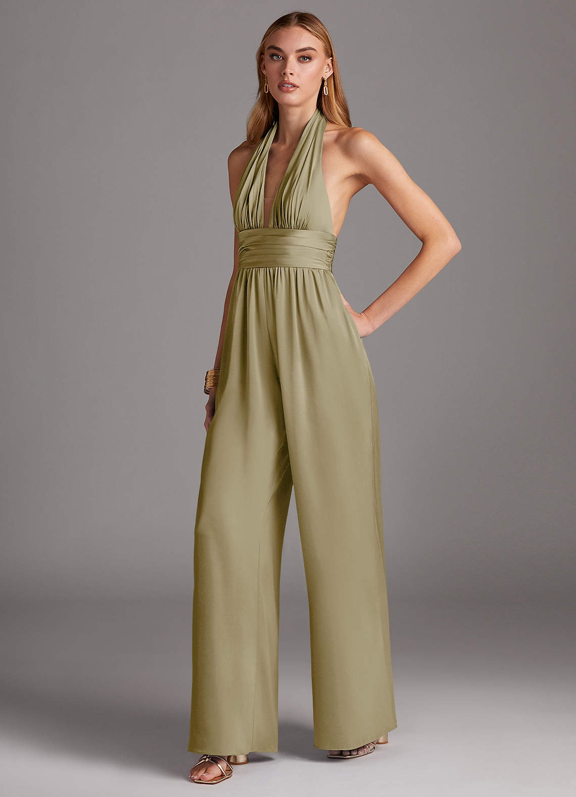 Azazie Oli Robes de demoiselle d'honneur Combinaison en Satin extensible Plissée Vert Mousse image1