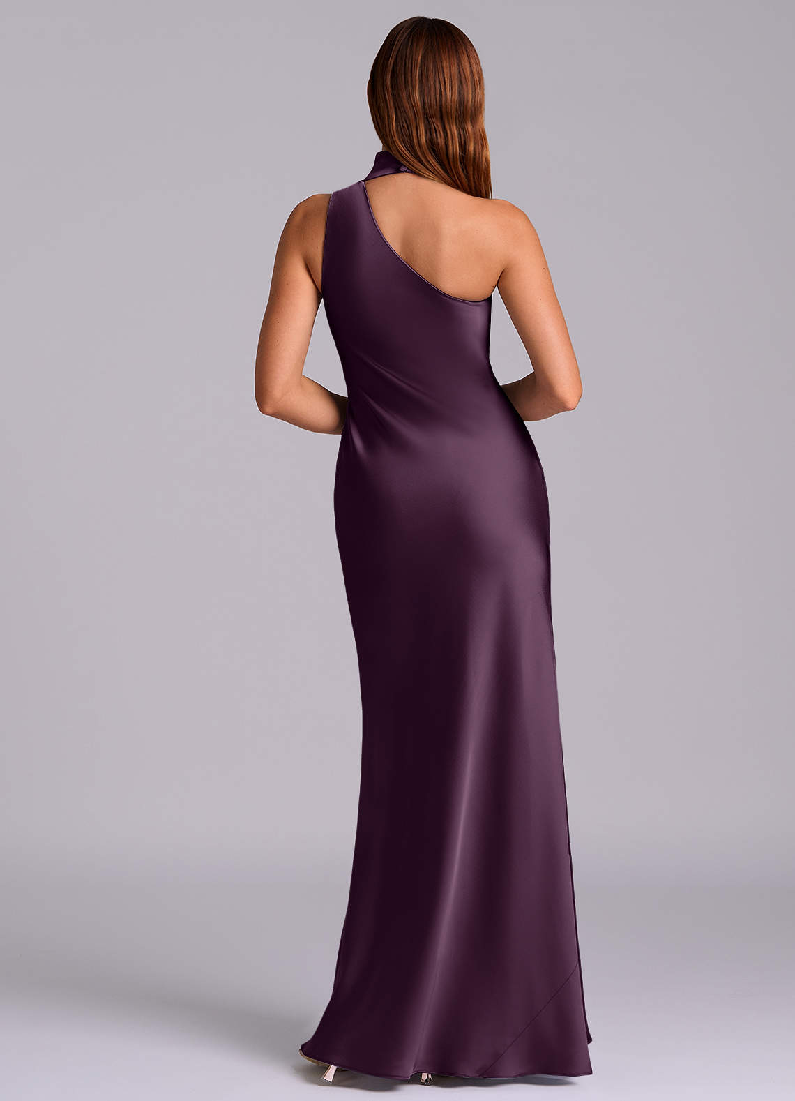 Azazie Seona Vestidos de madrinha de casamento Vestido Ameixa de Cetim elástico de sereia com Um ombro image3