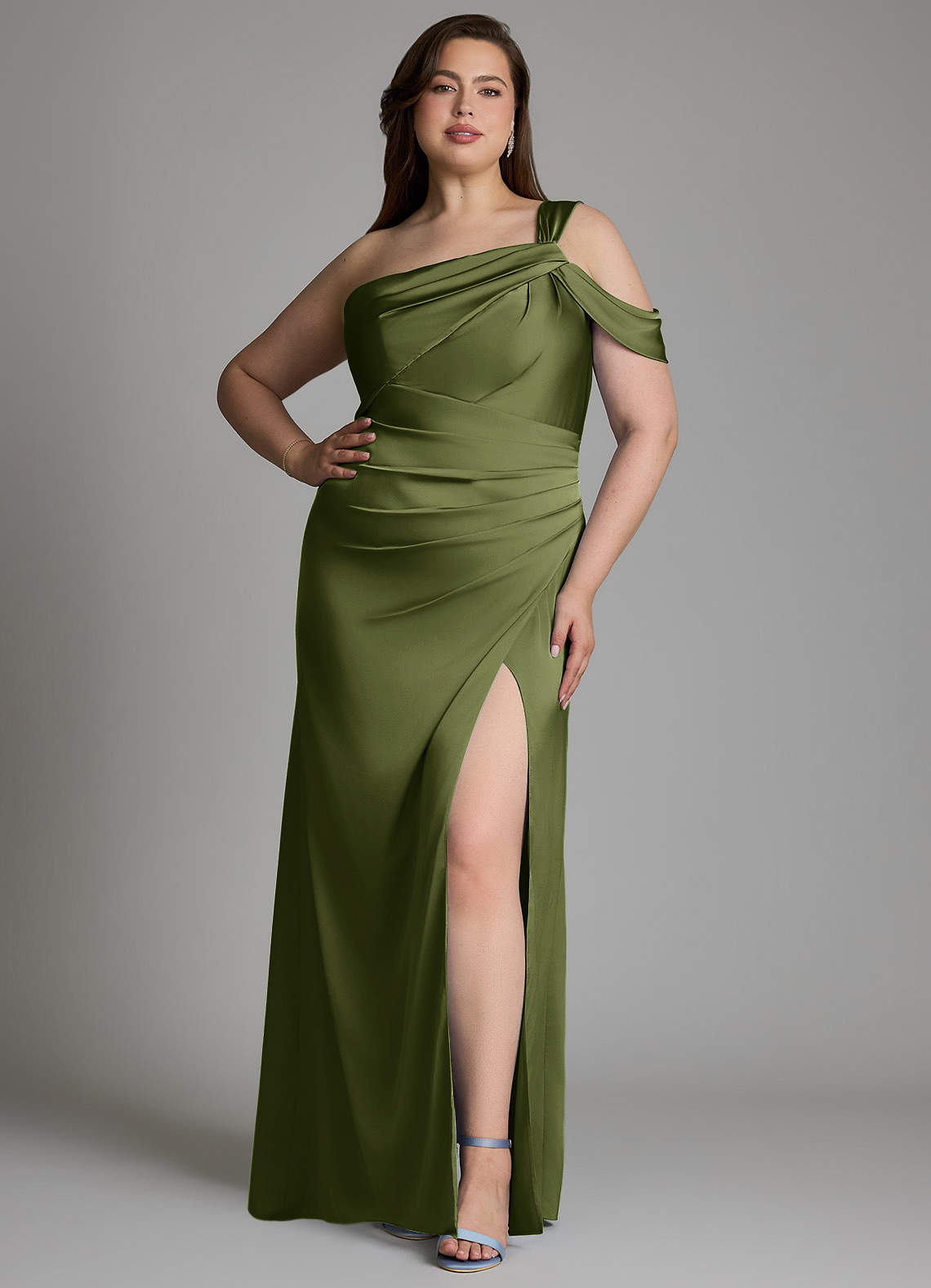 Azazie Wynter Jurken voor bruidsmeisjes Jurk van Stretch Satijn met Kolom One-shoulder Olijf image1