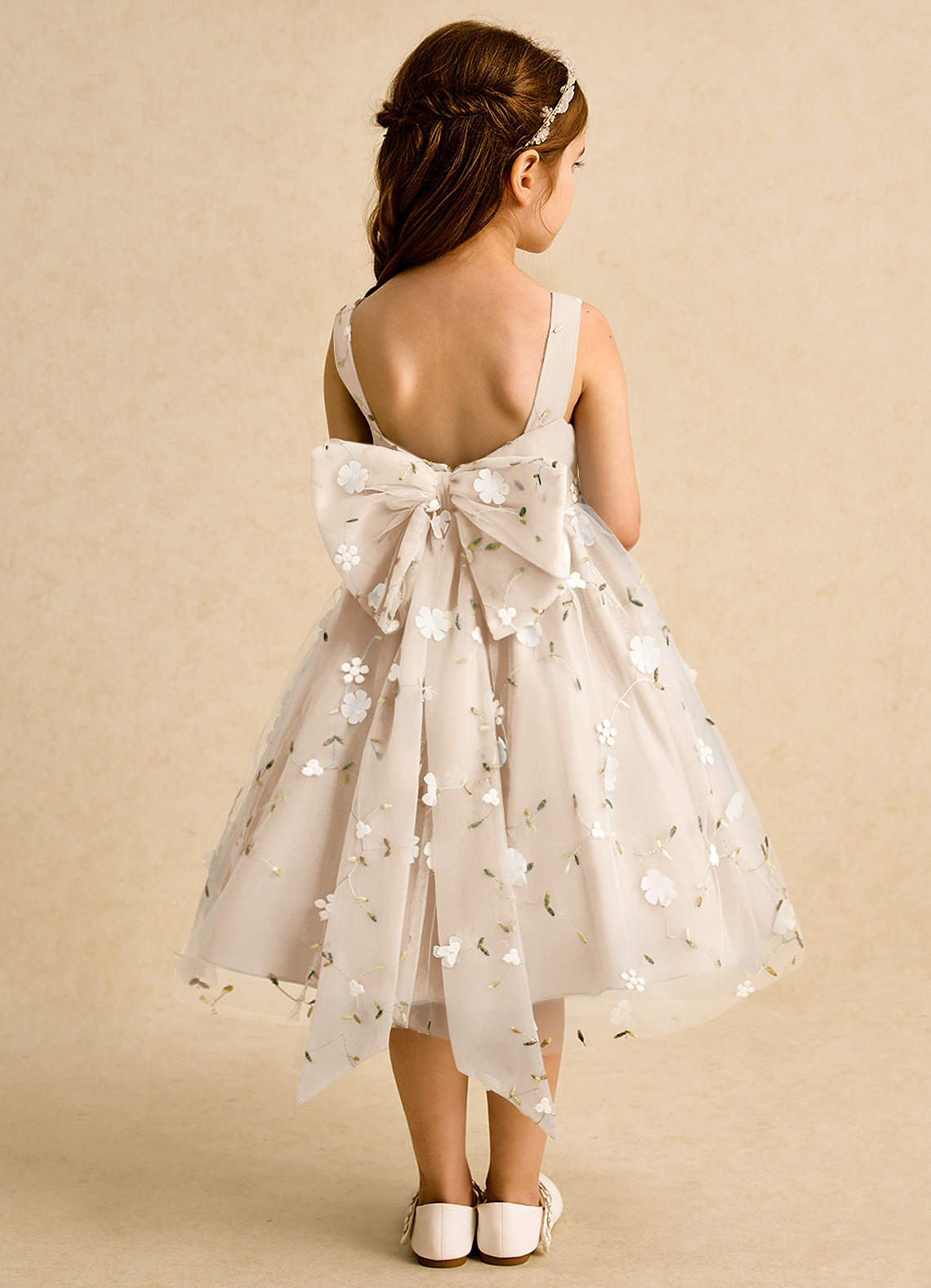 Azazie Bean Flower Girl Dresses White Alabaster Ball-Gown Sleeveless Tulle Dress image1