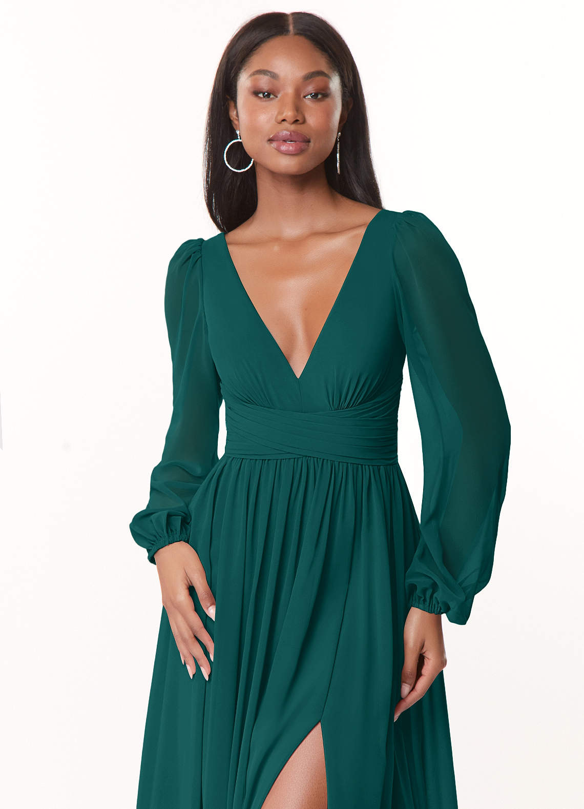 Azazie Norah Abiti da Damigella Abito A-Line in Chiffon con Maniche lunghe e Scollo a V Verde Pavone image4