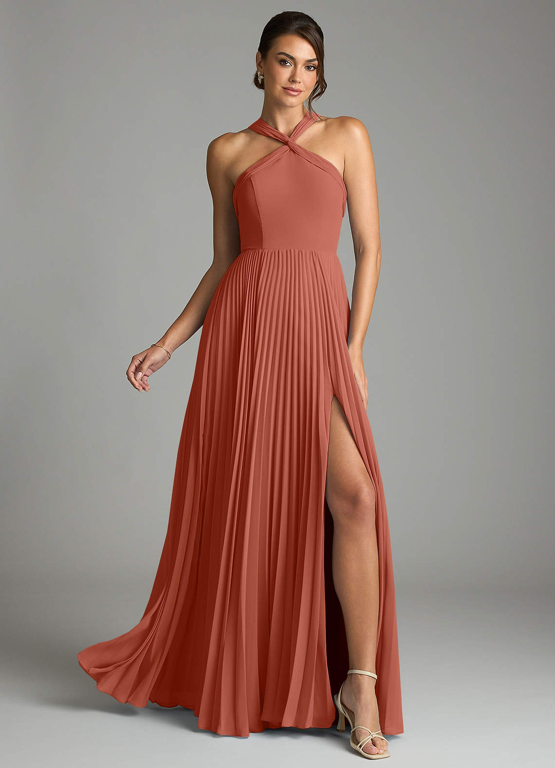 Azazie Afra Abiti da Damigella Abito A-Line in Chiffon Plissettato Argilla image1