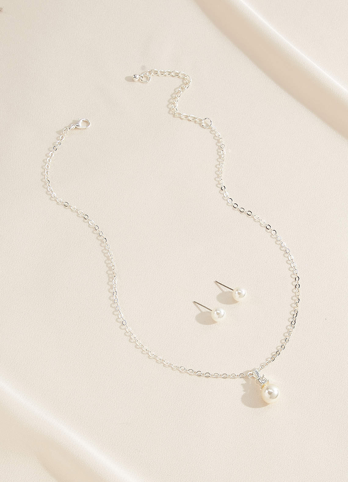front Elegant Pearl Drop Jewelry Set