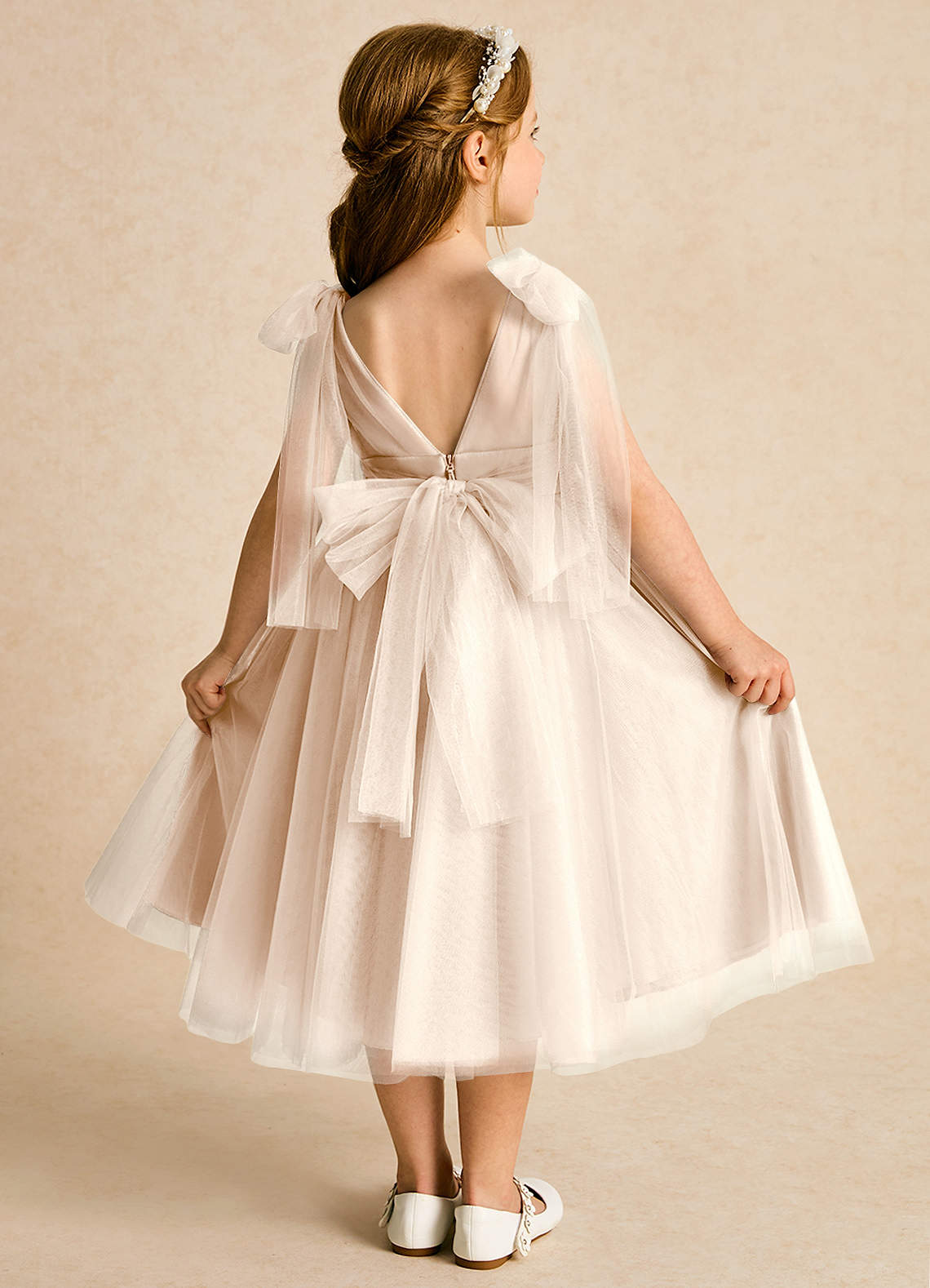 Azazie Dori Robe Demoiselle D'honneur Fillette Robe Trapèze en Tulle Rayé Albâtre Blanc image1