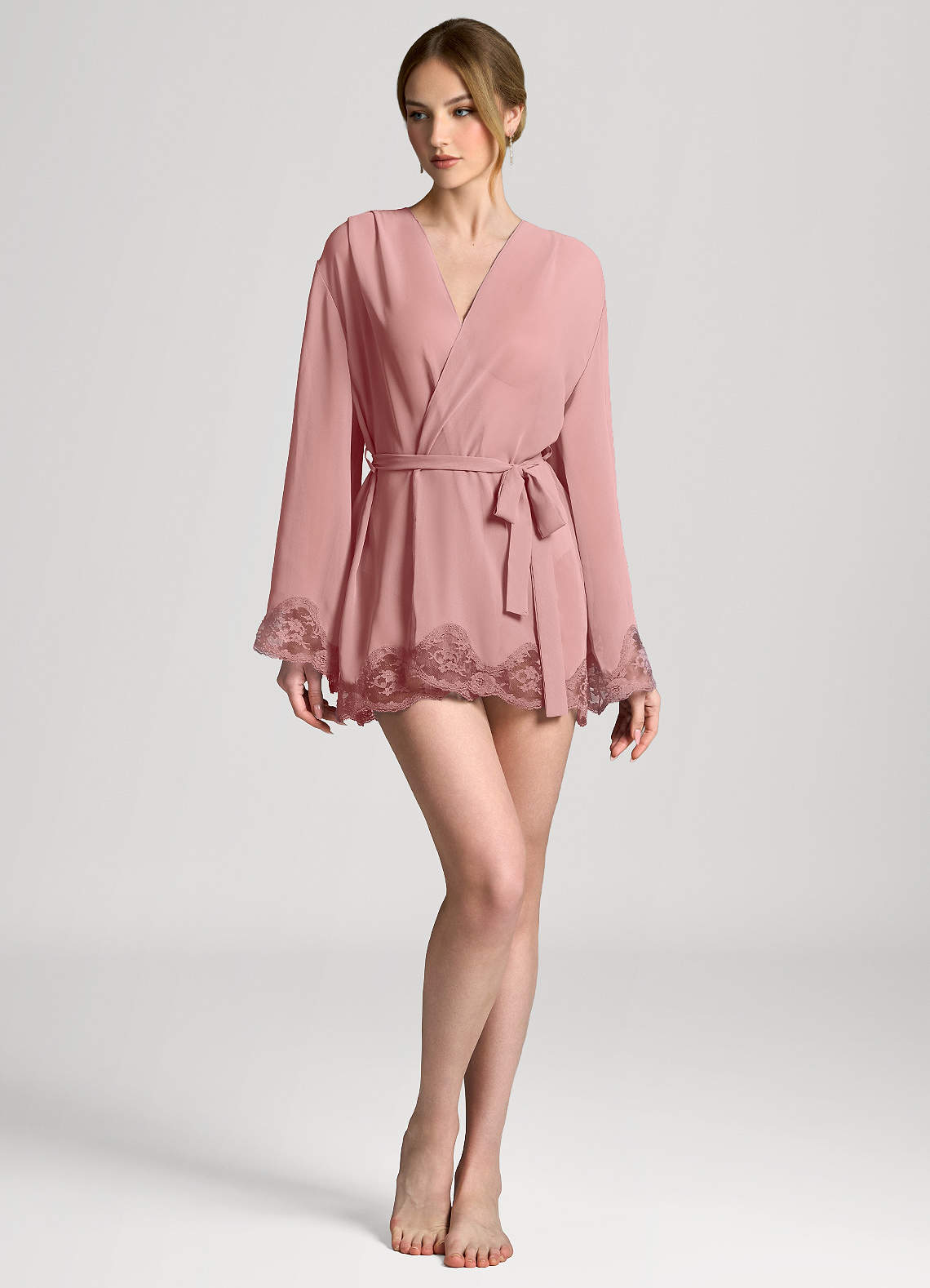 front Chiffongmorgonrock med spetskant