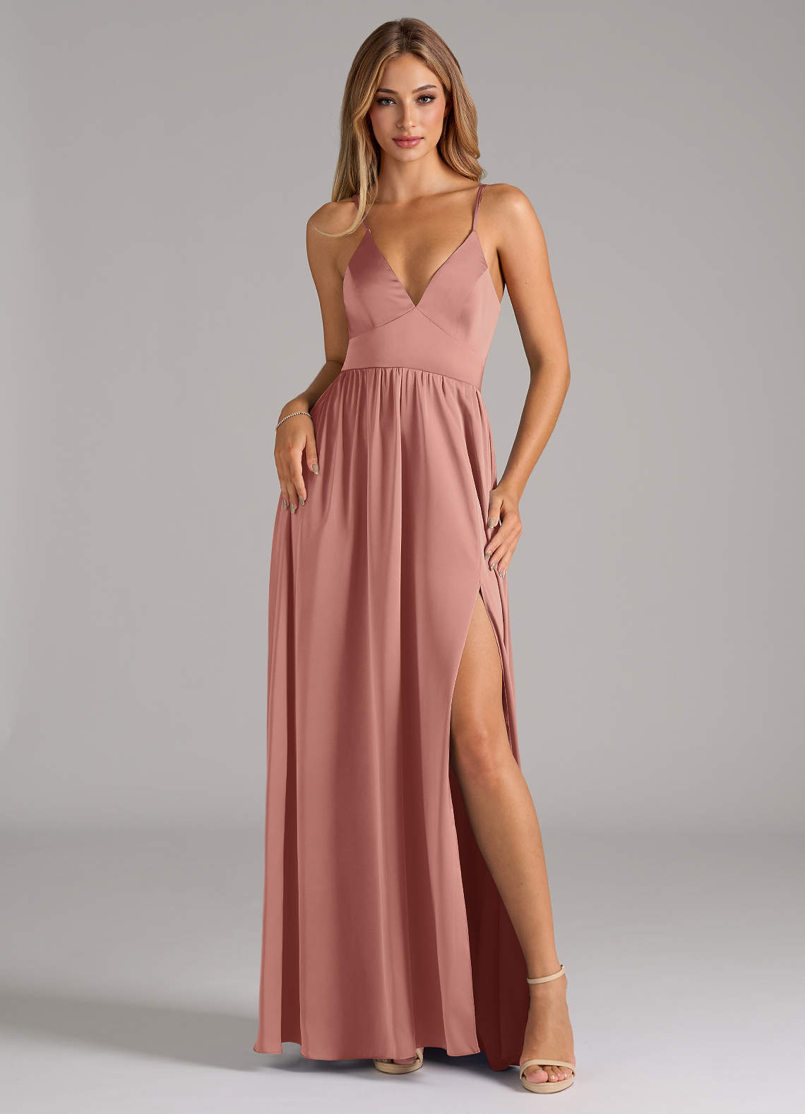 Azazie Aaida Robes de demoiselle d'honneur Robe Trapèze en Satin extensible Corset Rosette image1
