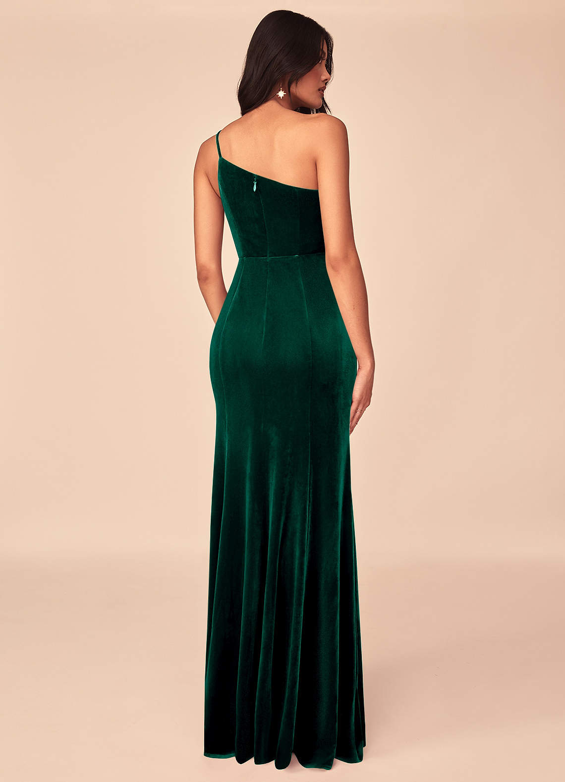 Azazie Kala Vestidos de madrinha de casamento Vestido Esmeralda de Veludo de Linha A com Um ombro image1