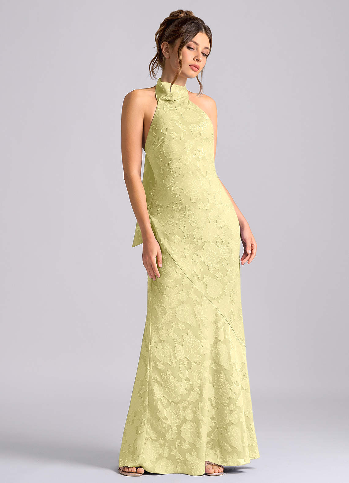 Azazie Velli Vestidos de damas de honor Vestido de Sorbete De Limón de Devorado Floral de Corte Sirena con Cuello Alto image4