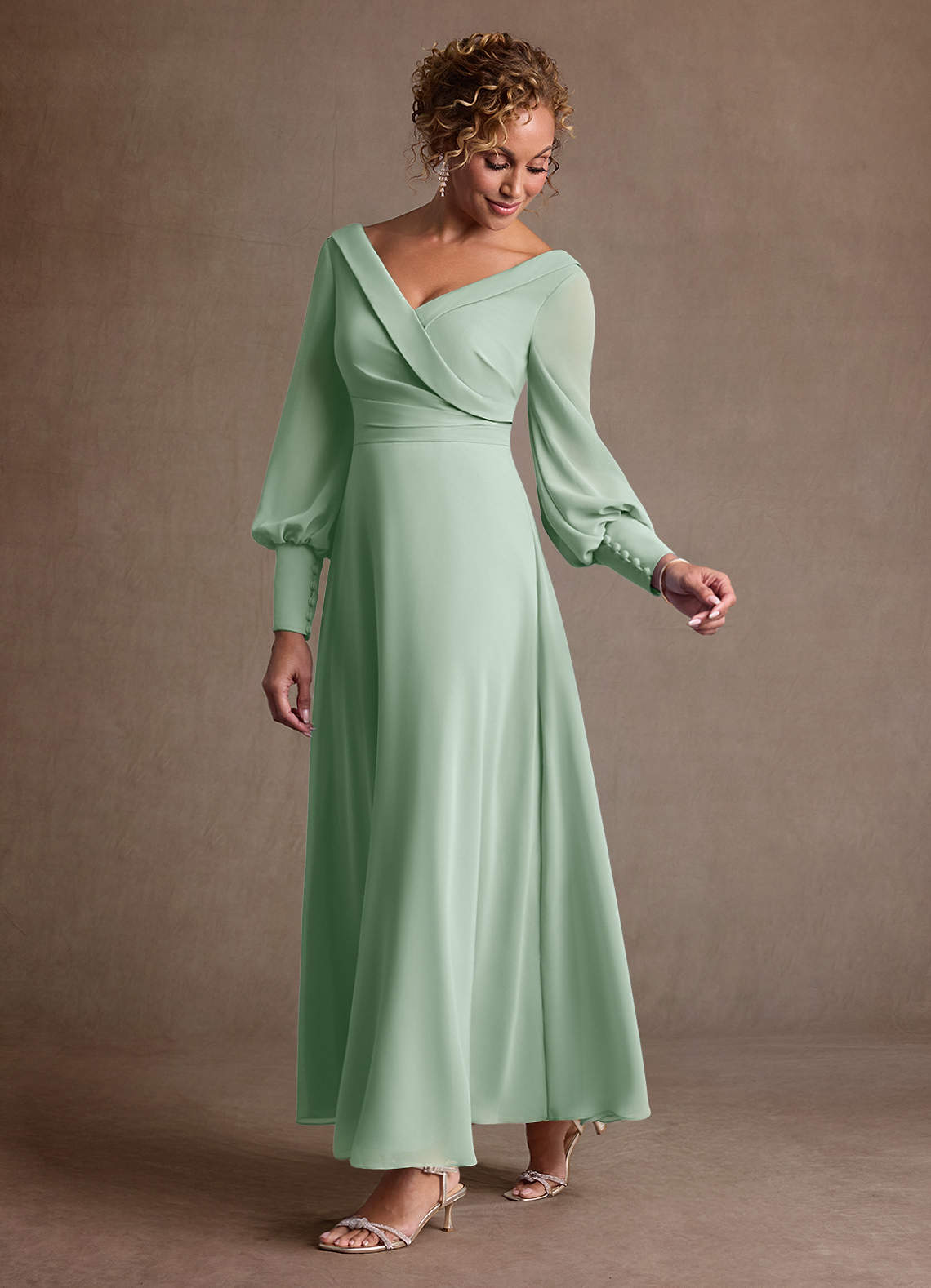 Azazie Paterson Mère de la mariée Robes Robe Trapèze en Mousseline de soie Plissée Agave image4
