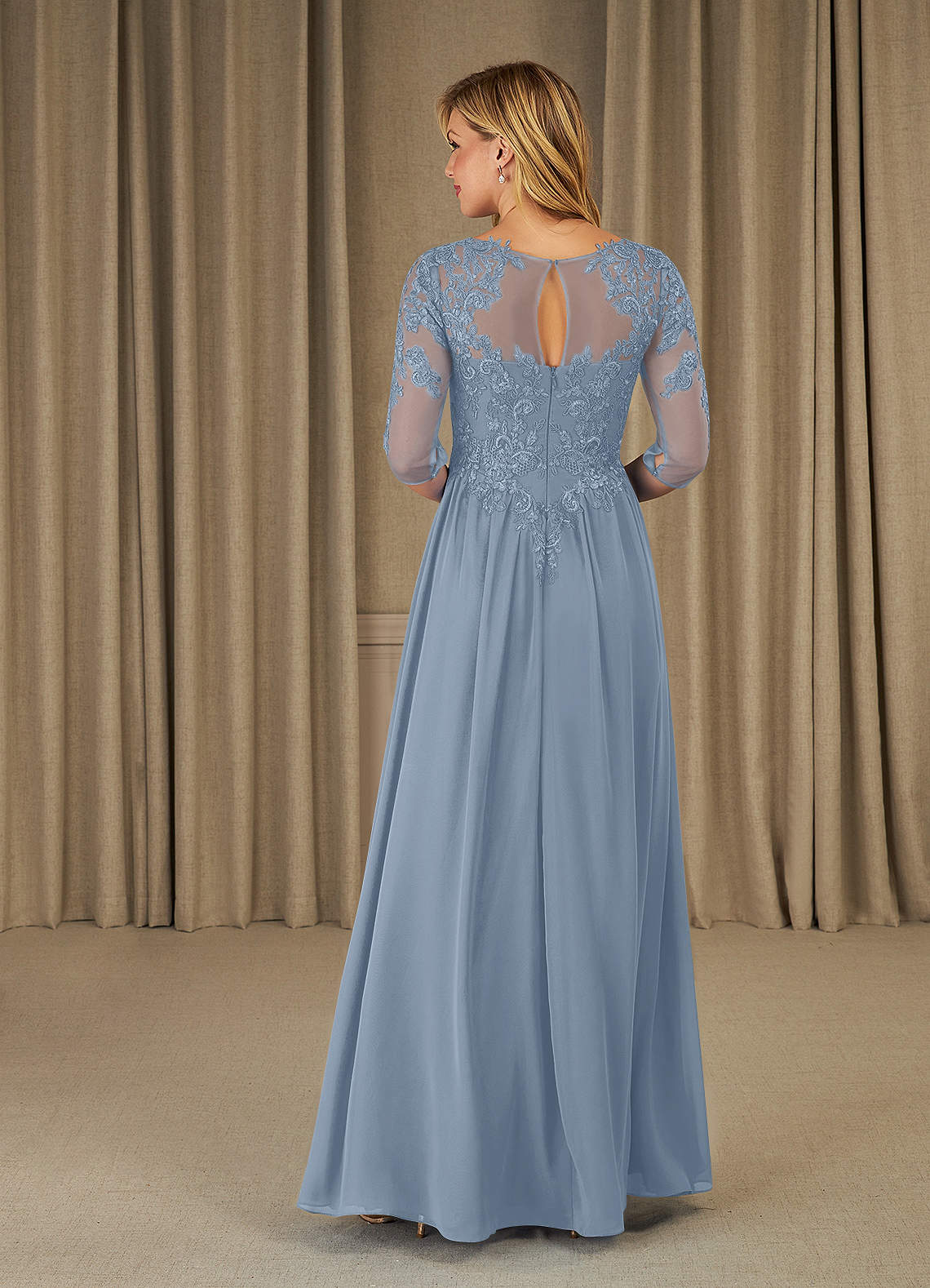 Azazie Mirielle vestidos de madre de la novia Vestido de Azul Polvoriento de Gasa de Corte En A con Encaje Scoop image1