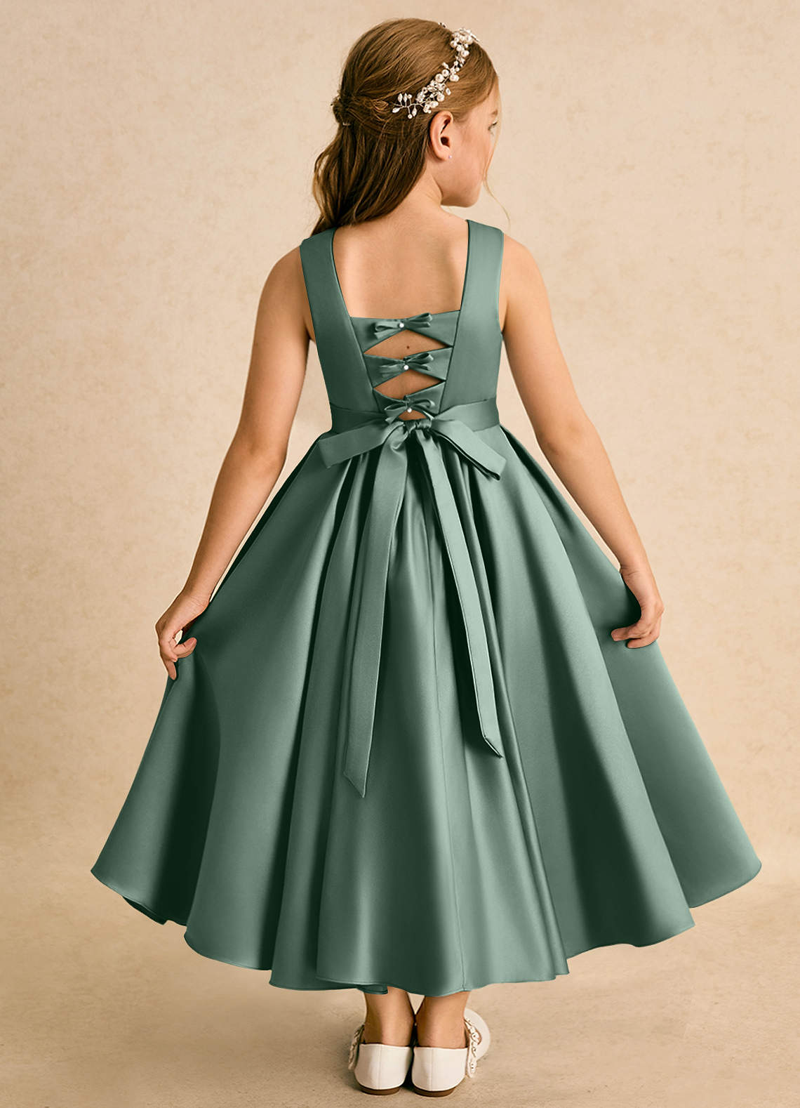 Azazie Junebuj Robe Demoiselle D'honneur Fillette Robe Princesse en Mat Satiné Plissée Eucalyptus image1