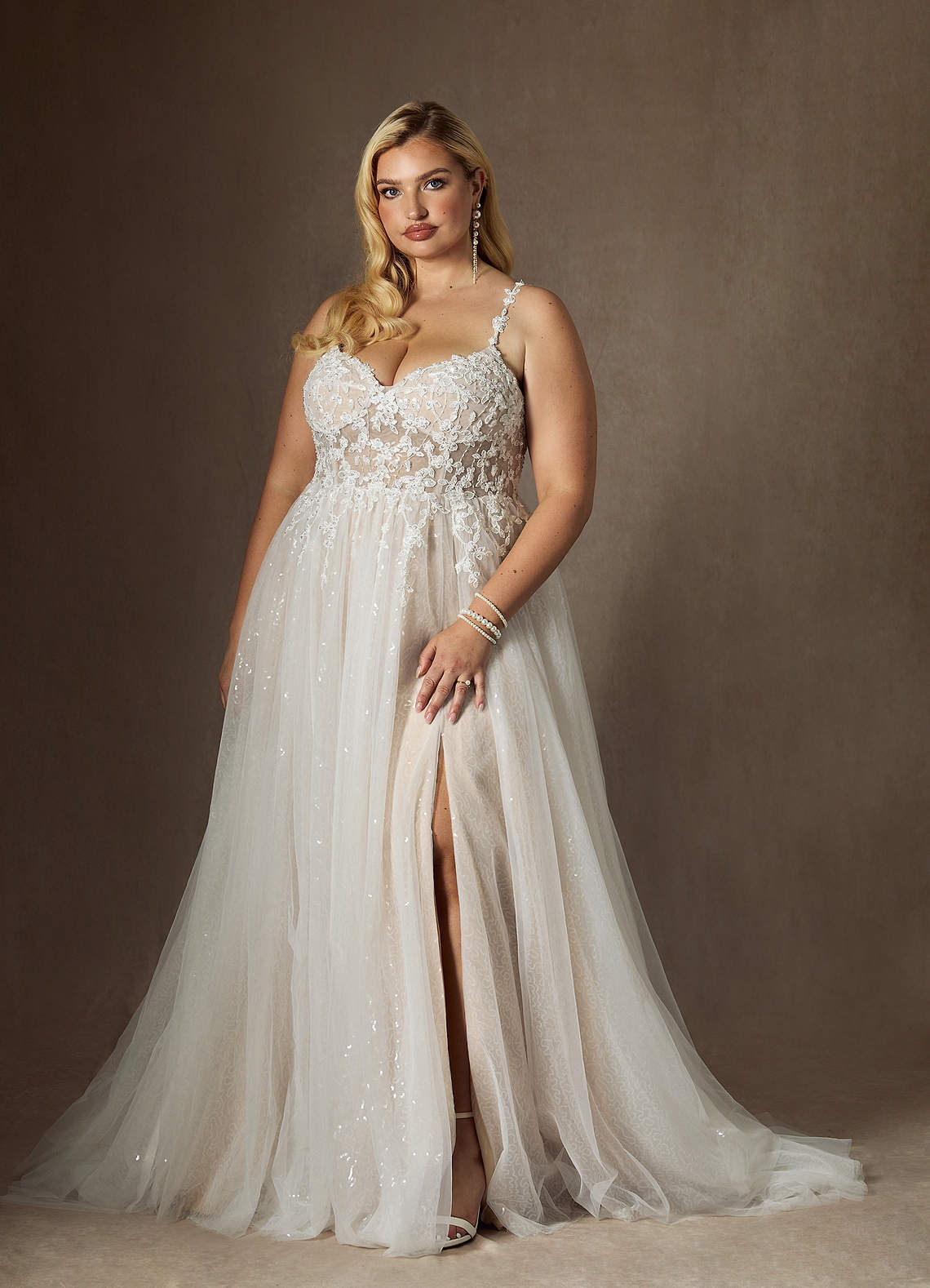 Azazie Florian Bröllopsklänningar Klä av A-Linje i Tyll V-ringning med paljetter Diamant Vit Naken image9