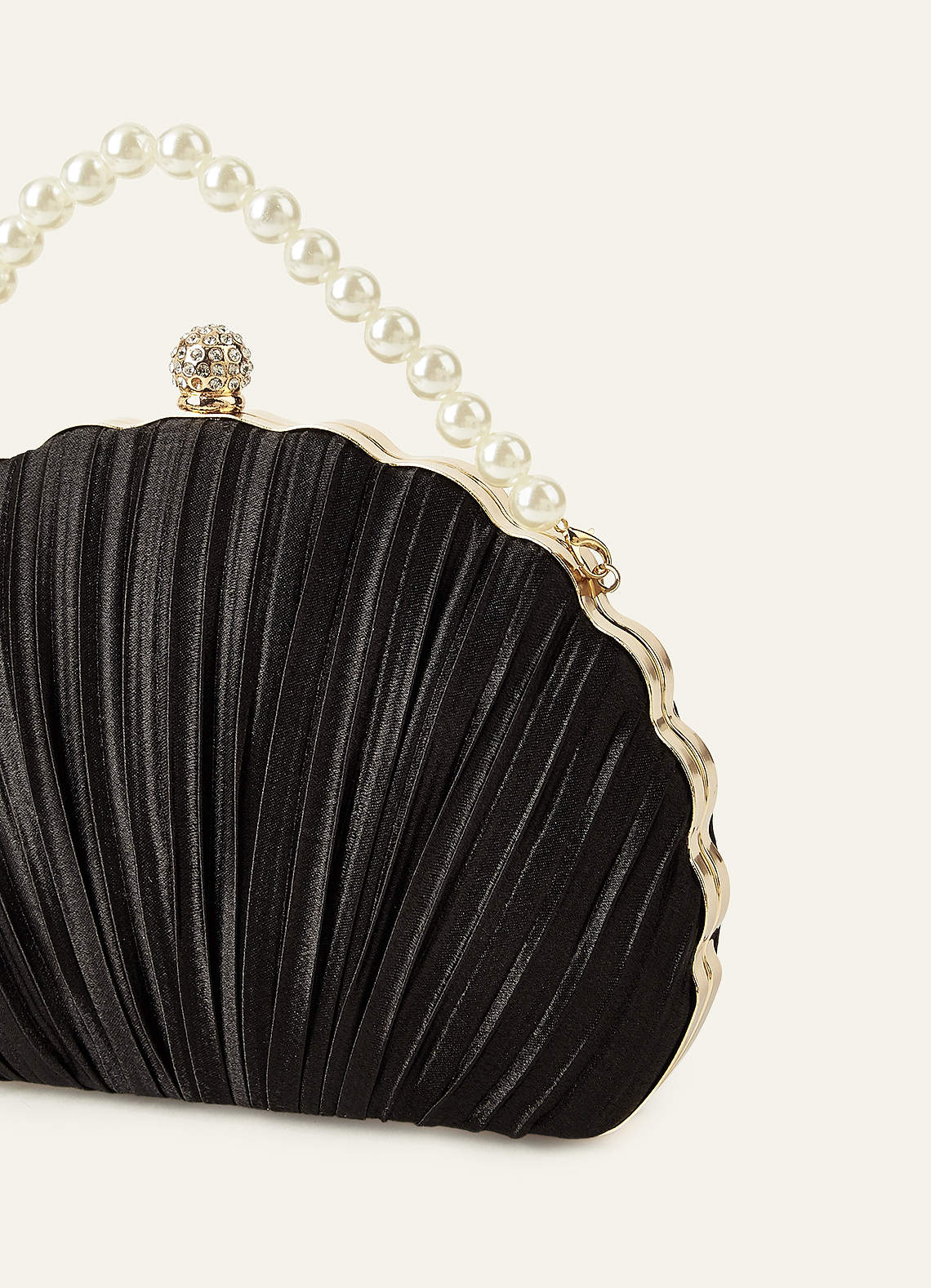 front Shell-Shape Pleated Evening Clutch