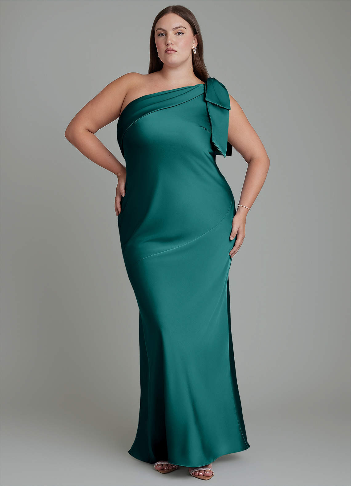 Azazie Yuanna Abiti da Damigella Abito Sirena in Raso Elasticizzato Monospalla Verde Pavone image1