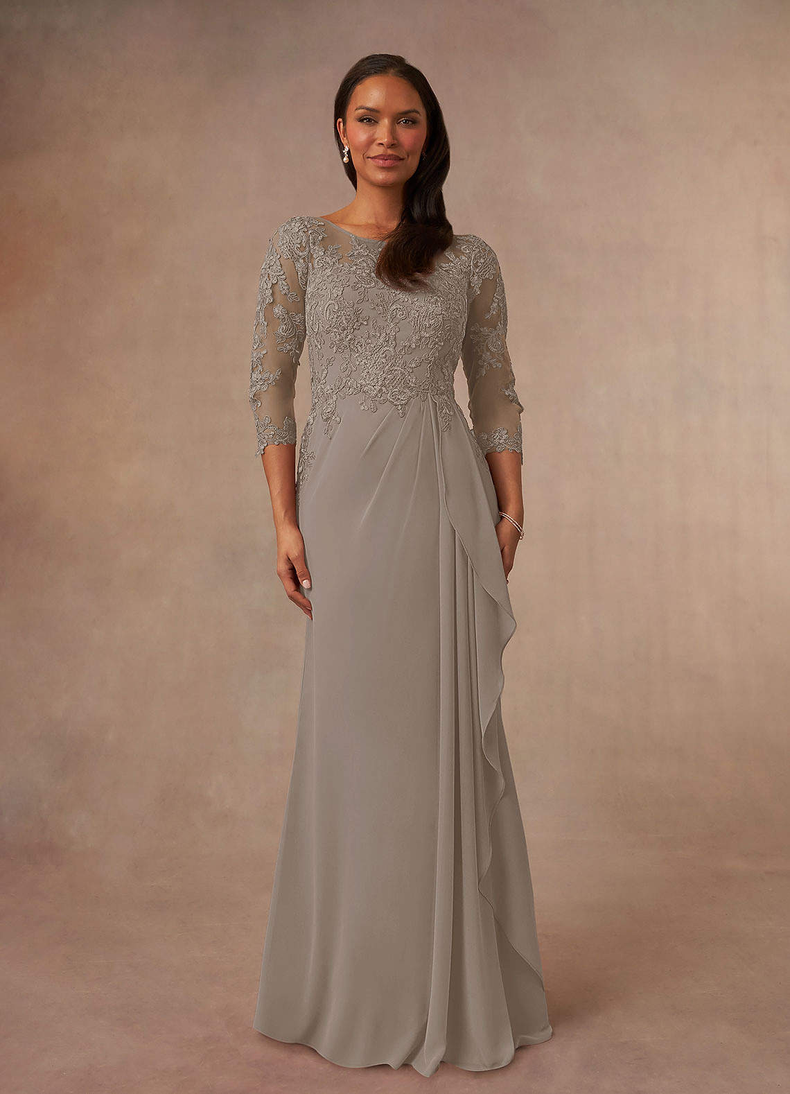 Azazie Calanthe Abiti per la Madre della Sposa Abito A-Line in Chiffon con Scollo a U Taupe image1