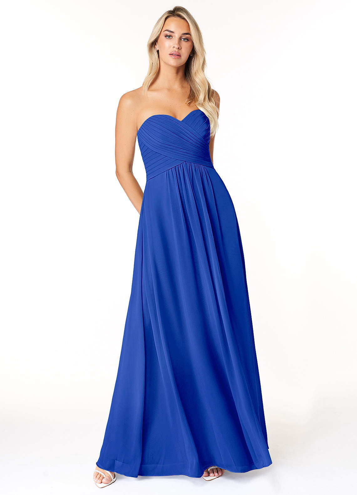 Azazie Yazmin Vestidos de damas de honor Vestido de Azul Real de Gasa de Corte en A Convertible con Escote de Corazón image1