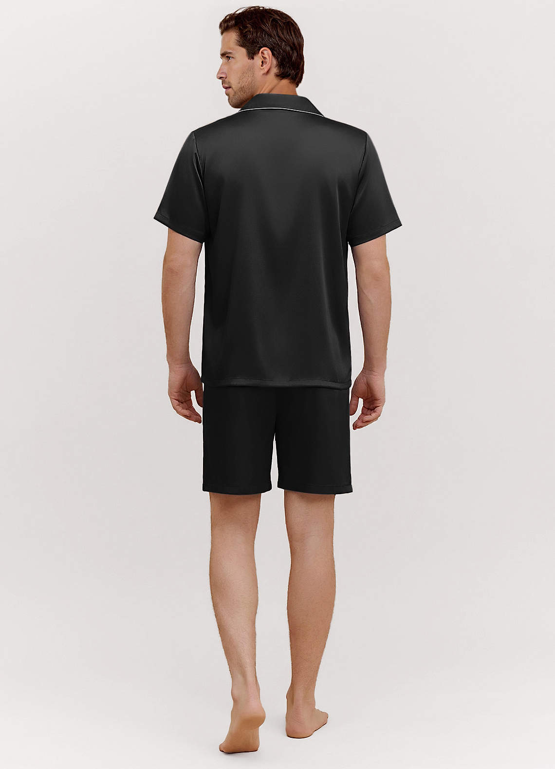 front Herrpyjamasset med korta ärmar i satin