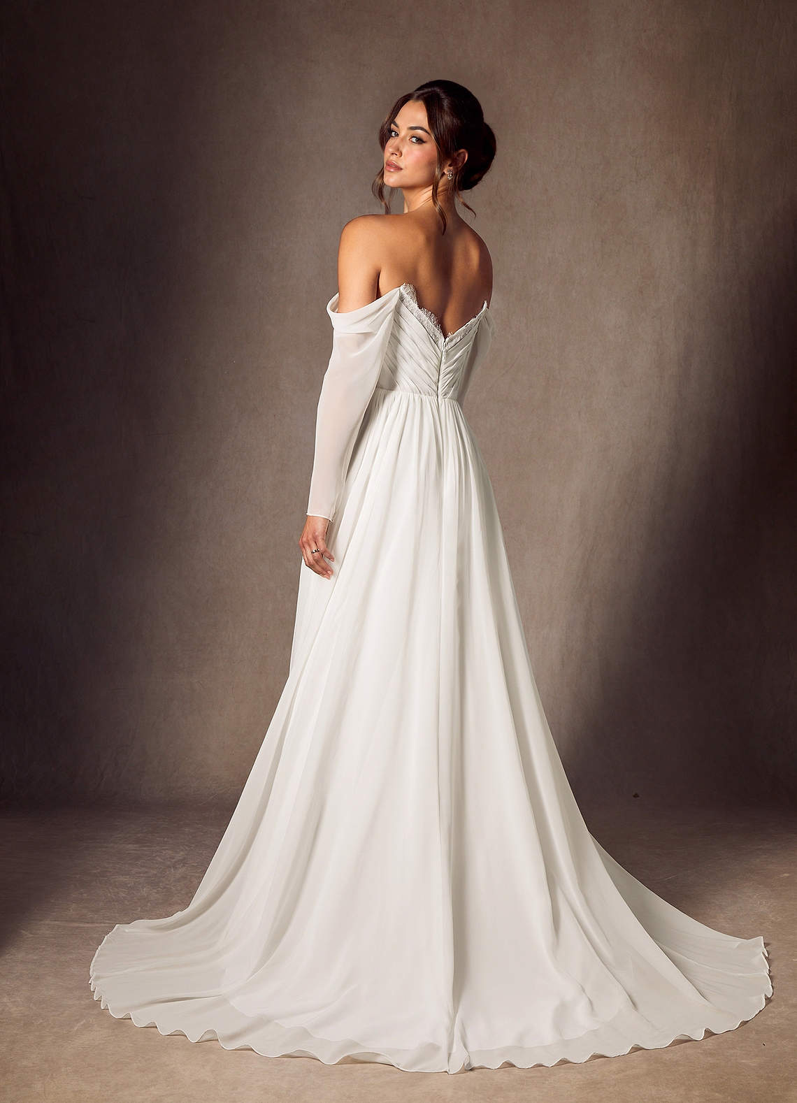 Azazie Lilith Robes de mariée Robe Trapèze en Mousseline de soie Dentelle en cœur Crème image4