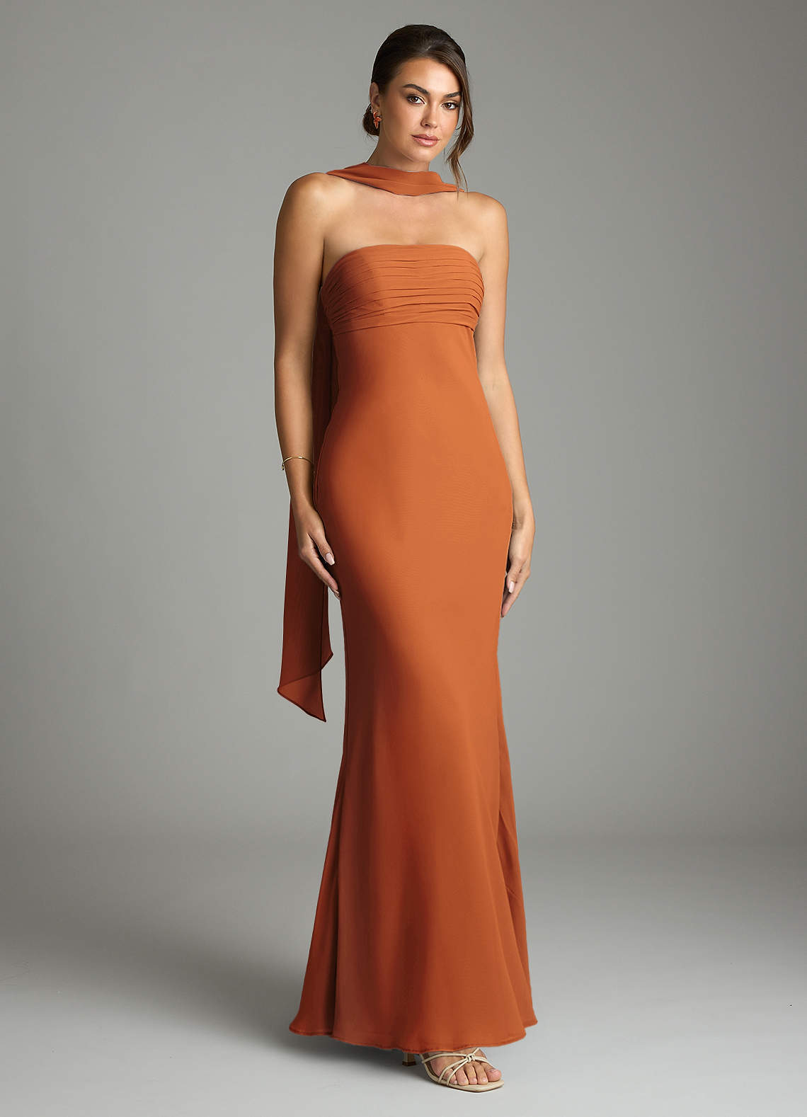 Azazie Saylor Vestidos de damas de honor Vestido de Canela de Gasa de Corte Sirena con Sin tirantes image1