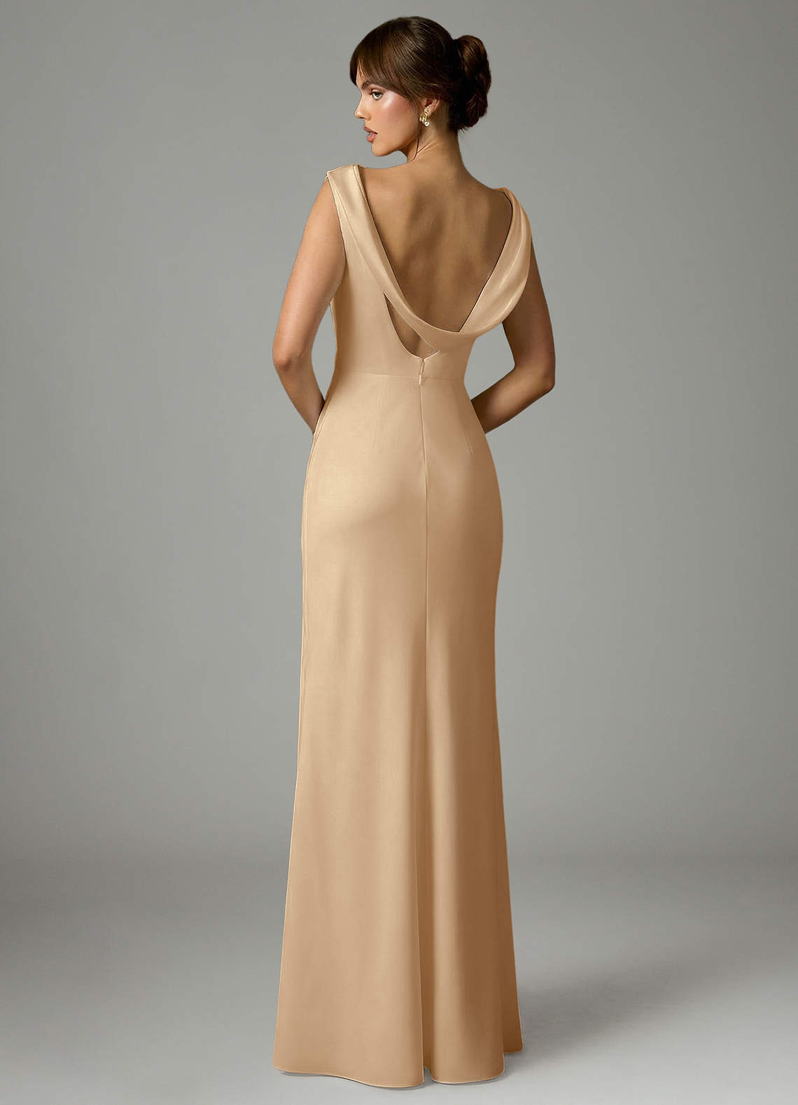 Azazie Kieryn Robes de demoiselle d'honneur Robe Sirène en Satin extensible Plissée Champagne image4