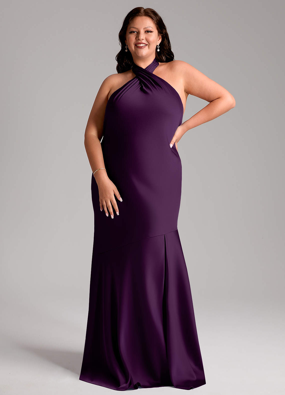 Azazie Lorena Robes de demoiselle d'honneur Robe Sirène en Satin extensible Plissée Grain De Raisin image1