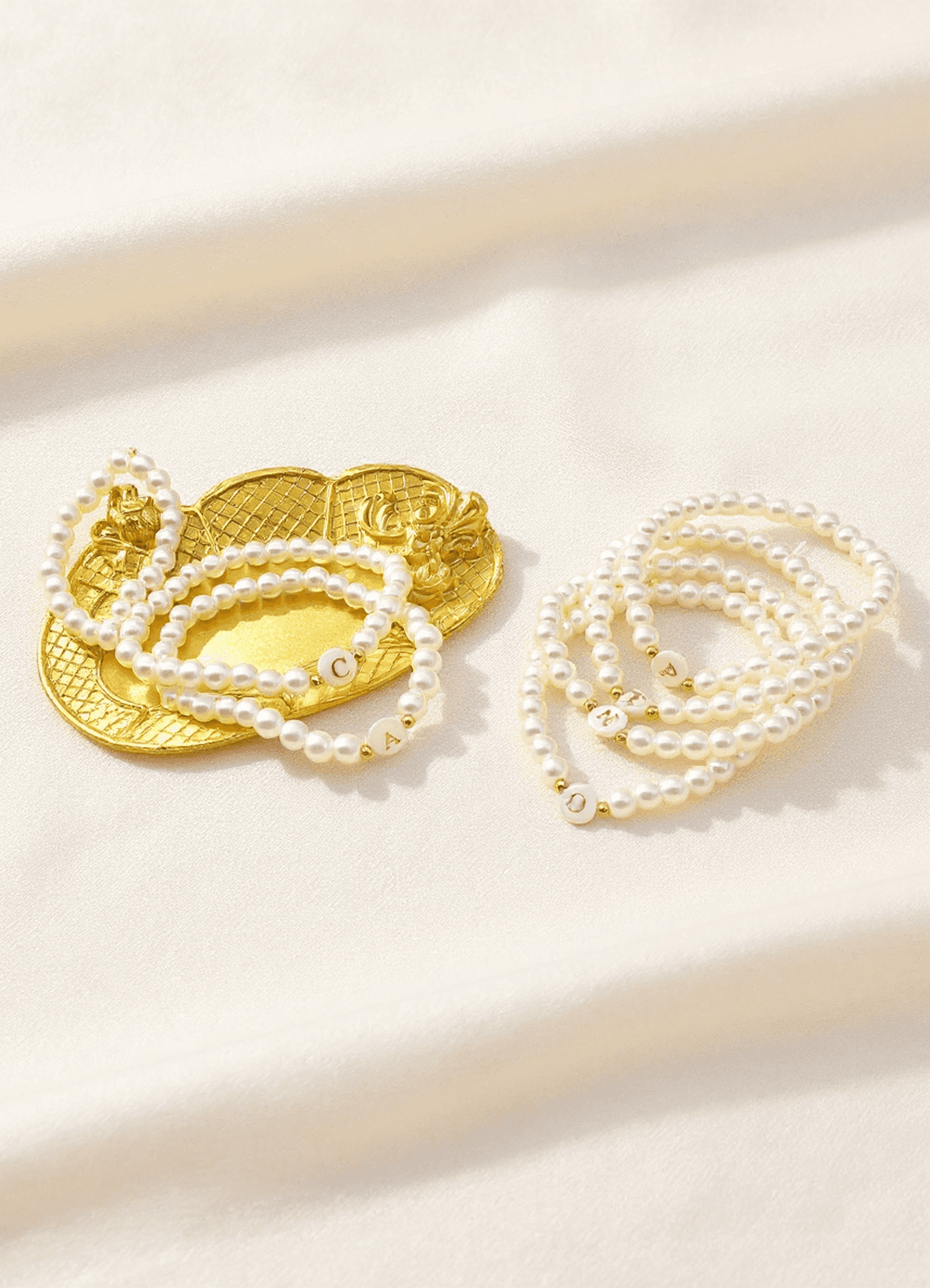 front Initial Letter Pearl Bracelet