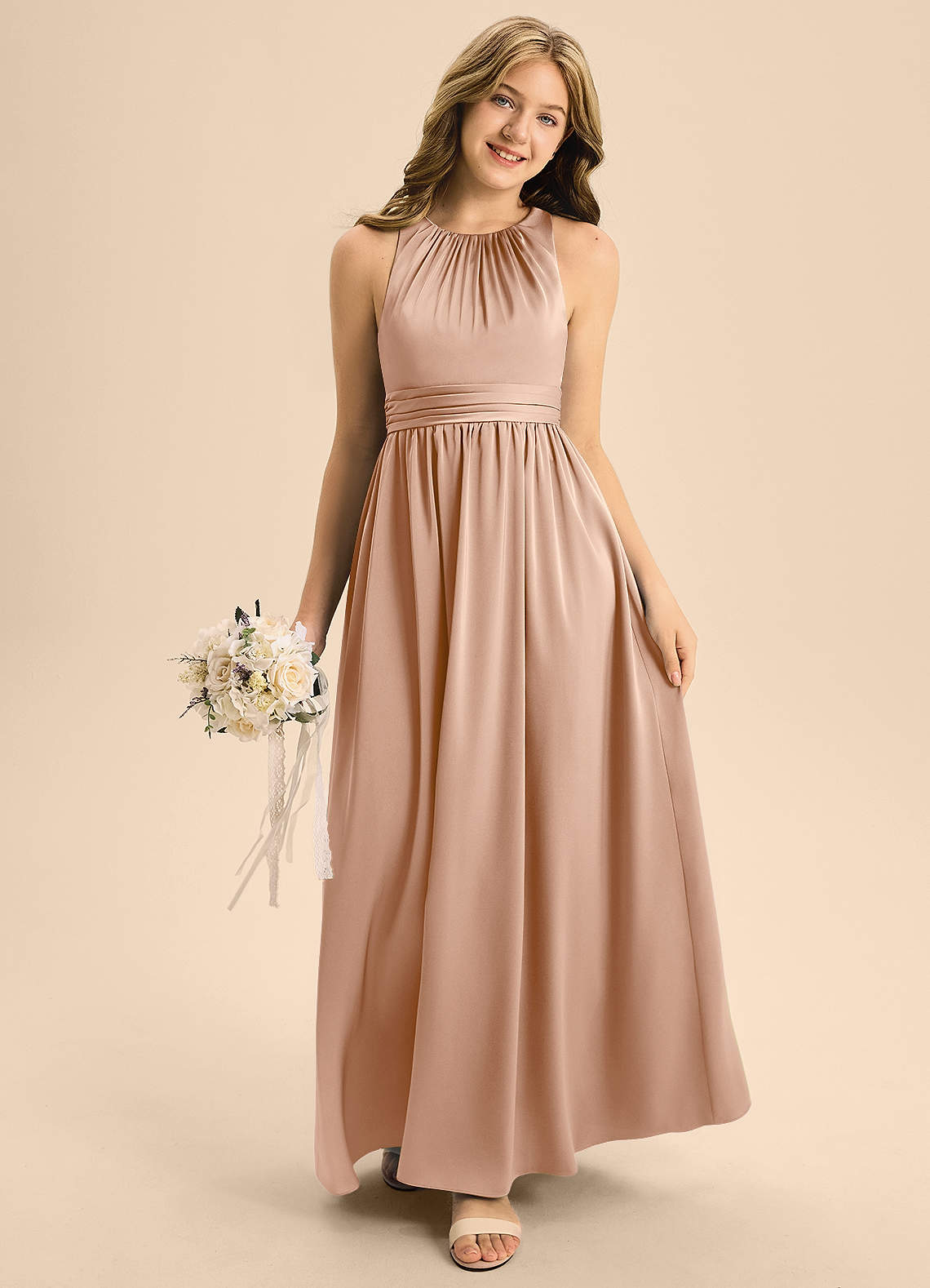 Azazie Jaylah Junior Vestido de Rosa Inglesa de Satén Elástico de Corte en A con Plisado image2