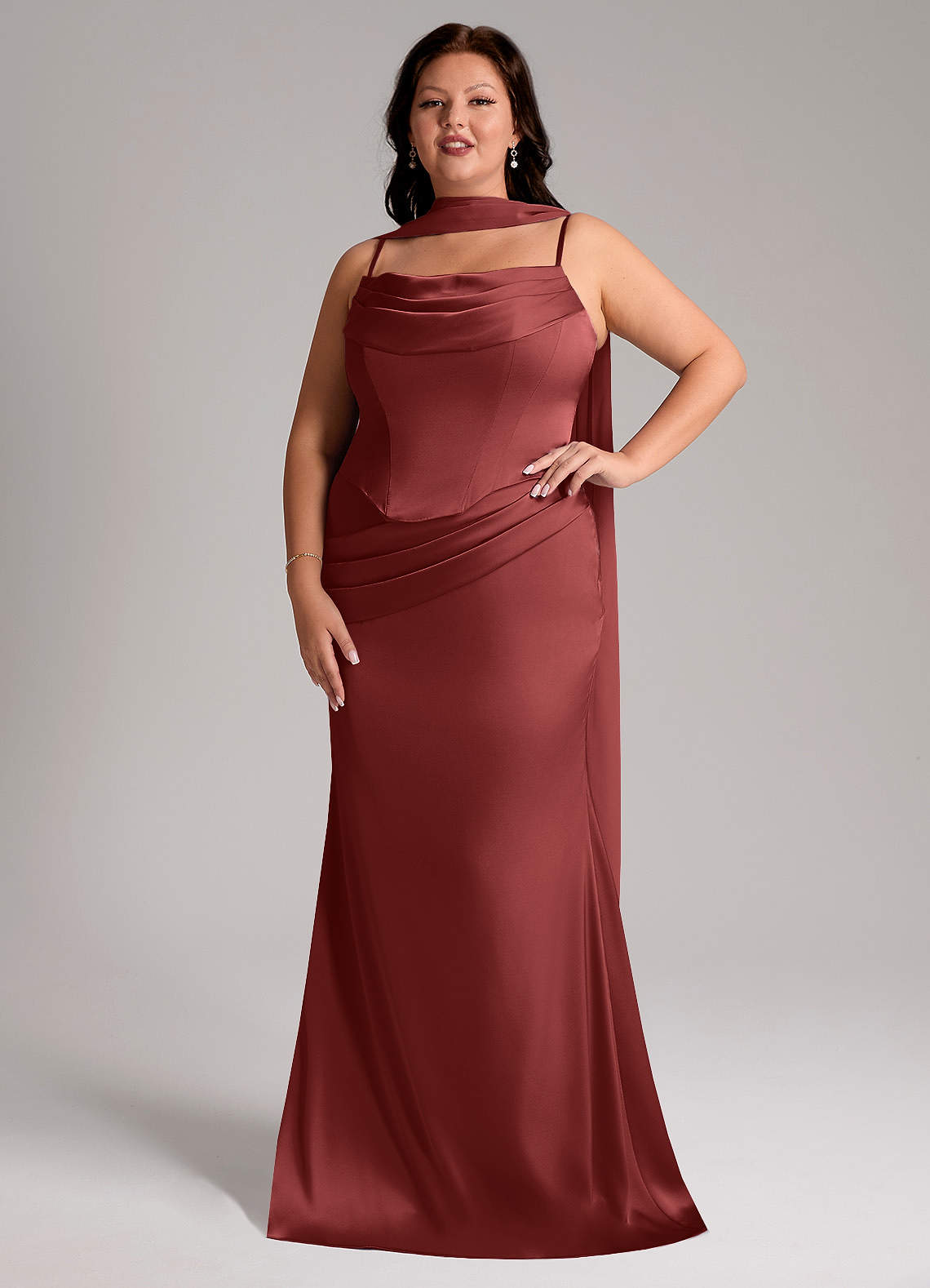 Azazie Sorrel Jurken voor bruidsmeisjes Converteerbaar Jurk van Stretch Satijn met Zeemeermin Strapless Terracotta image1
