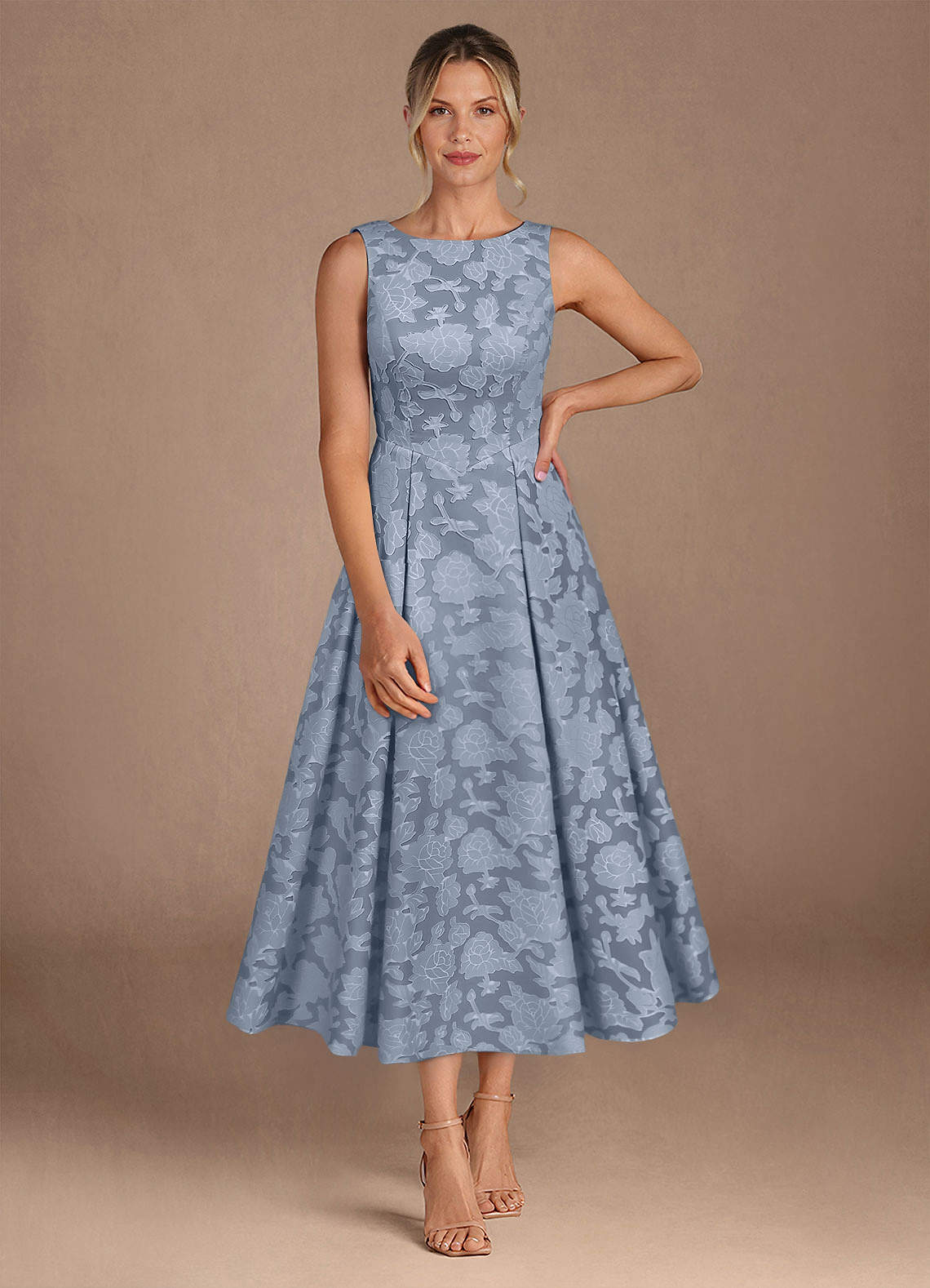 Azazie Fulton vestidos de madre de la novia Vestido de Azul Polvoriento de Devorado Floral de Corte En A con Plisado image3