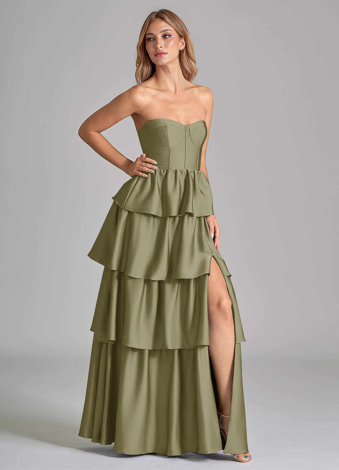 Azazie Faye Robes de demoiselle d'honneur Robe Trapèze en Satin extensible Rayé Pistache image1
