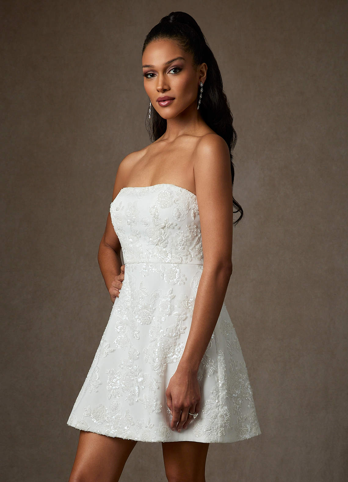 Azazie Atila Robes de mariée Robe Trapèze en Dentelle Blanc De Diamant image6