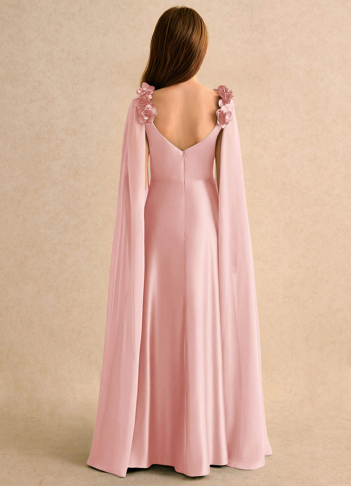 Azazie Rosita Girls Formal Robe Demoiselle D'honneur Fillette Robe Trapèze en Satin extensible Plissée Rose Poudré image1