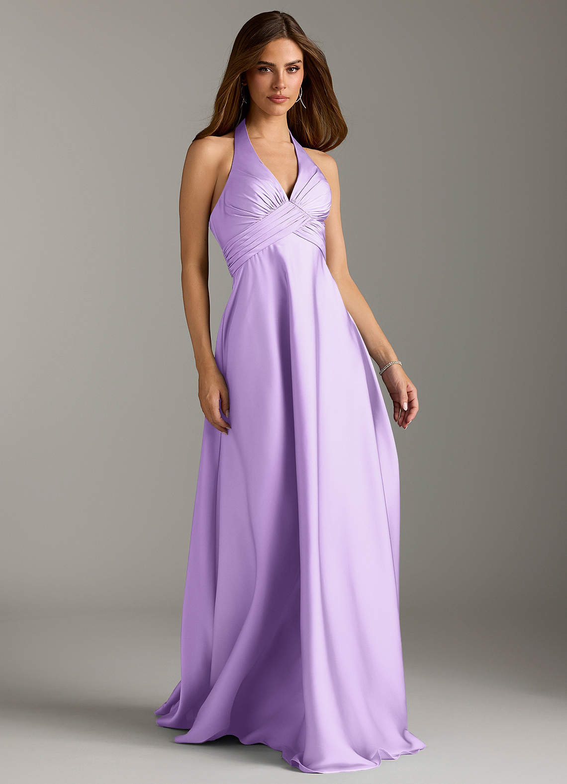 Azazie Tessie Robes de demoiselle d'honneur Robe Trapèze en Satin extensible Plissée Lilas image1