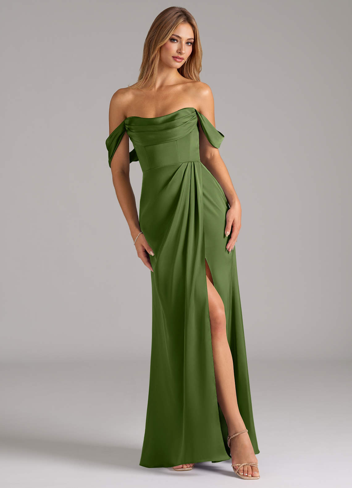Azazie Johana Robes de demoiselle d'honneur Robe Sirène Convertible en Satin extensible Épaule décolletée Genévrier image1