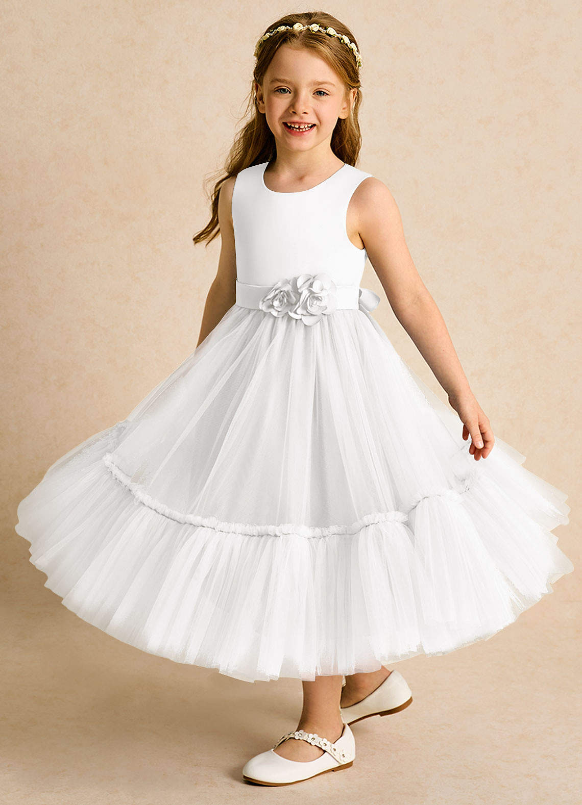 Azazie Miracle Blumenmädchenkleider A-Linie Schleifen Matte Satin Kleid Weiß image3