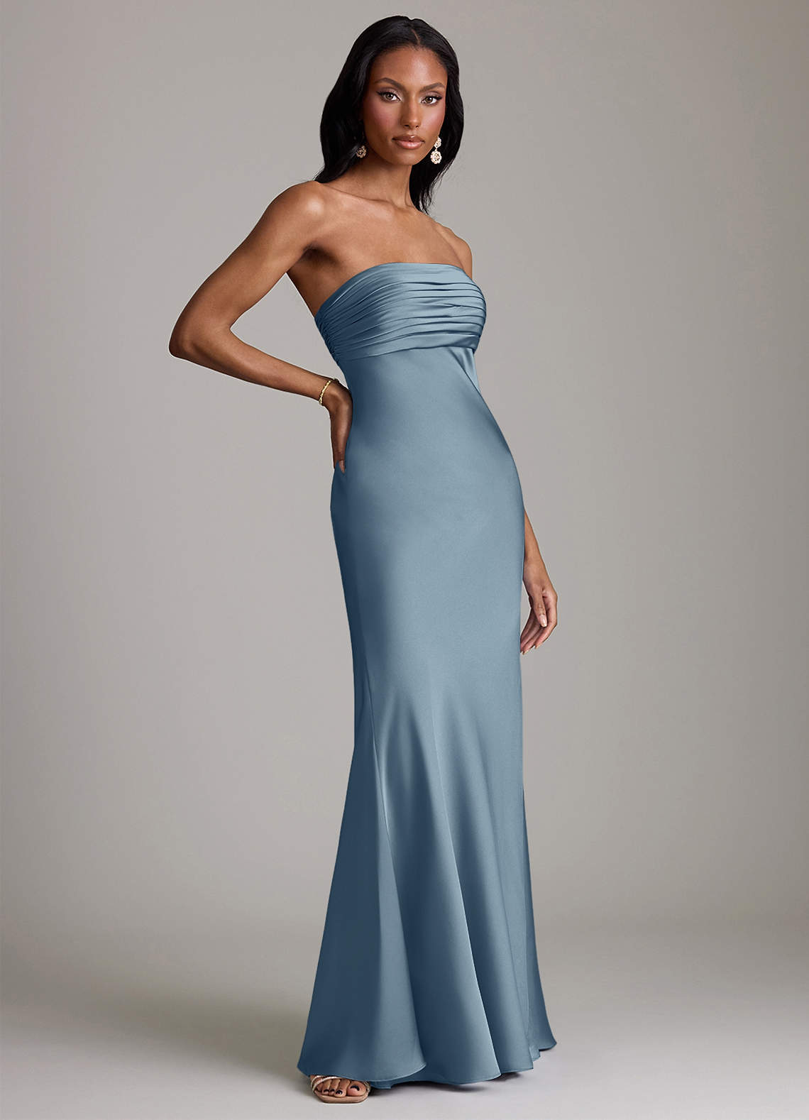 Azazie Saylor Jurken voor bruidsmeisjes Jurk van Stretch Satijn met Zeemeermin Strapless Stoffig Blauw image3