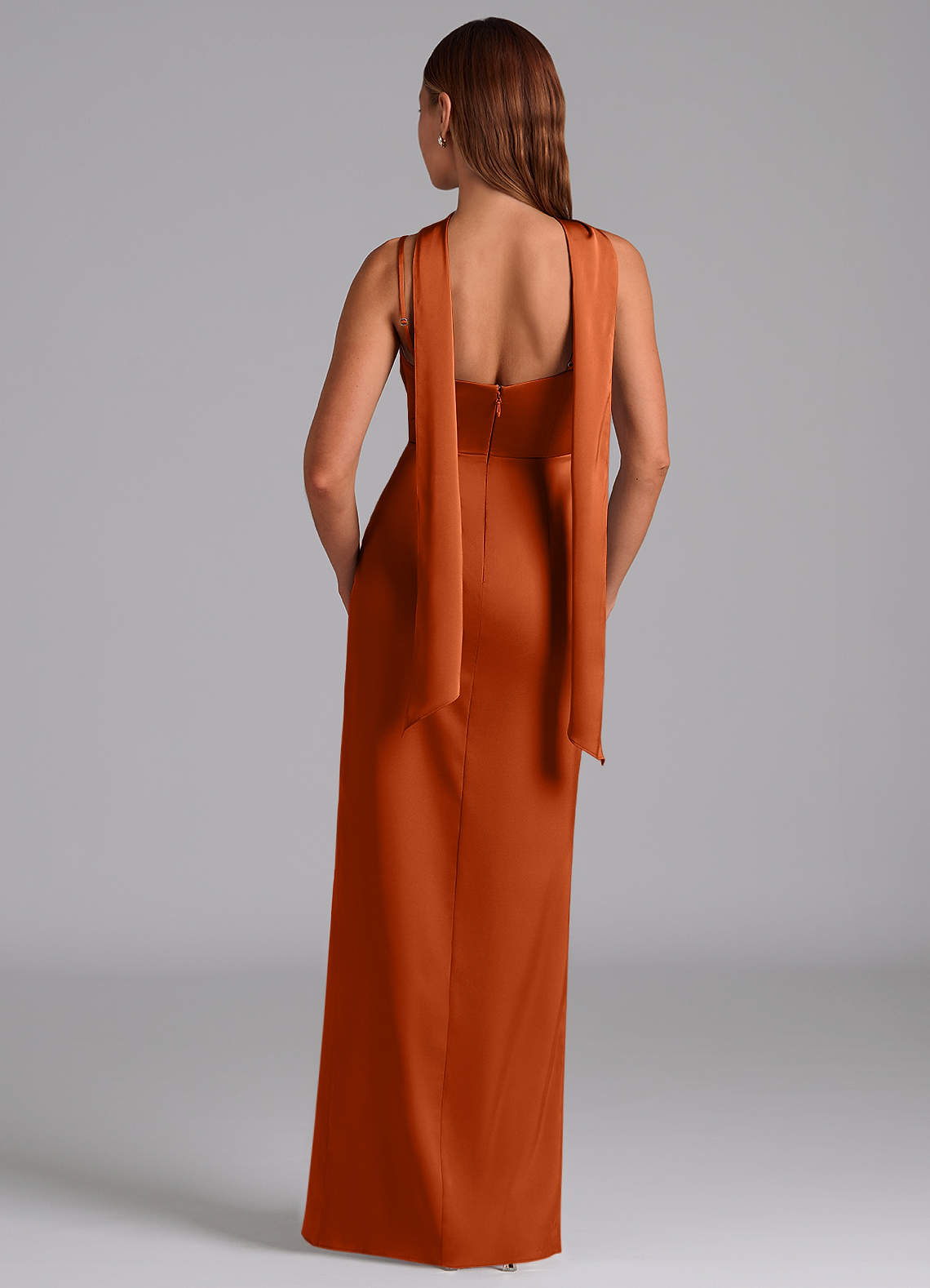 Azazie Calandra Essayer des robes à la maison Robe Trapèze en Satin extensible Plissée Eucalyptus image3