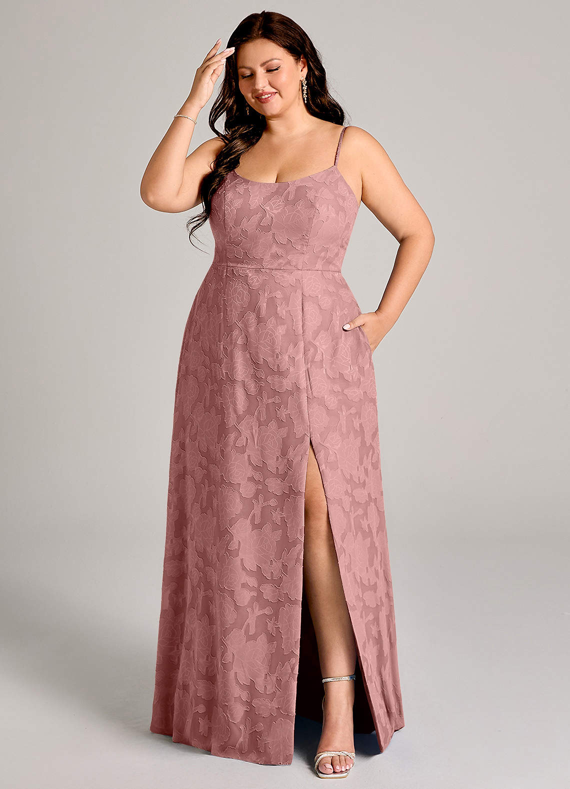 Azazie Moira Brautjungfernkleider A-Linie Seitliche Cut-Outs Blumen-Burnout Kleid Altrosa image1