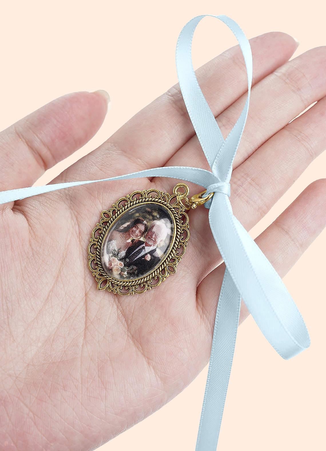 front Personalized Single Photo Charm