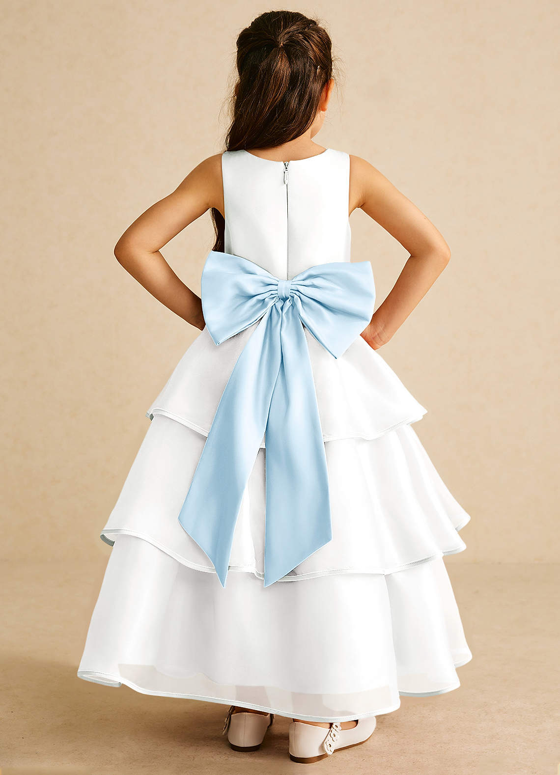 Azazie Sweetums vestidos de niña de las flores Vestido de Marfil Azul Cielo de Organza de Corte En A con Lazo image1