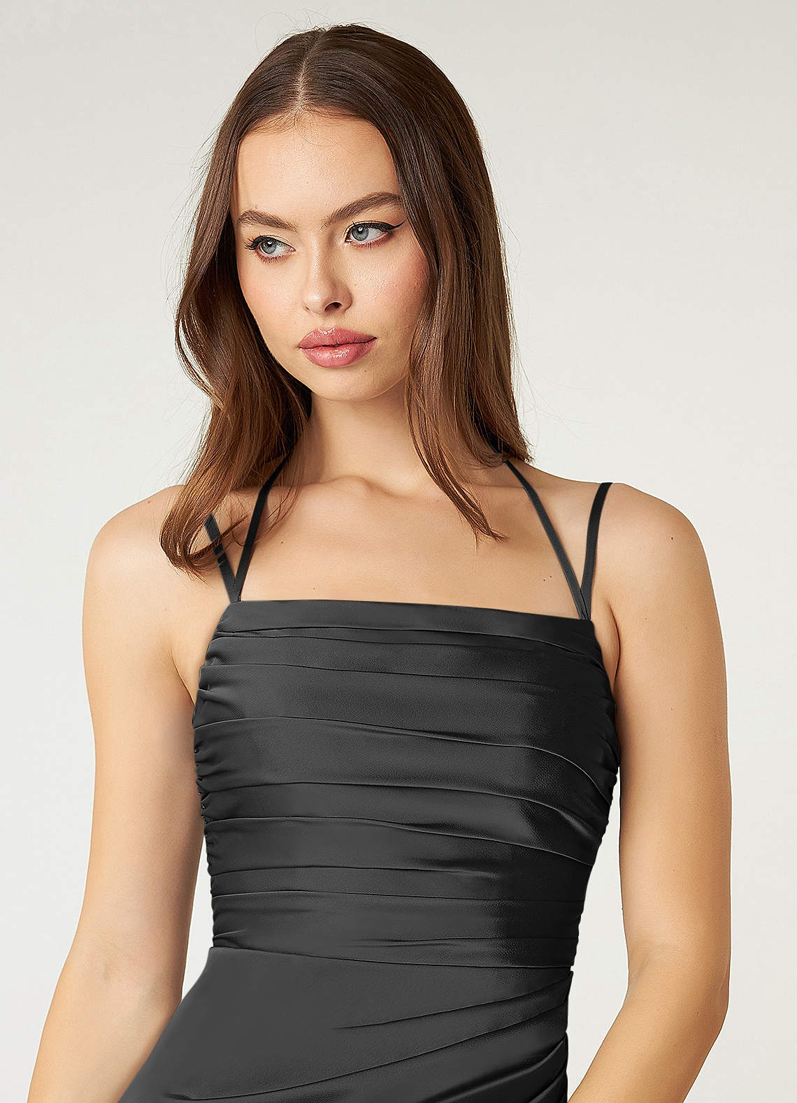 Azazie Desi Robes de demoiselle d'honneur Robe Fourreau en Satin extensible Corset dos nu Noir image5