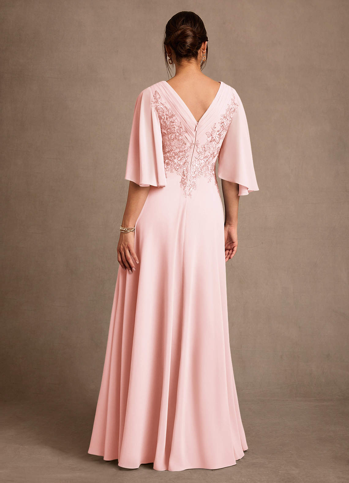 Azazie Tilda Mère de la mariée Robes Robe Trapèze en Mousseline de soie Dentelle Rose Pâle image1
