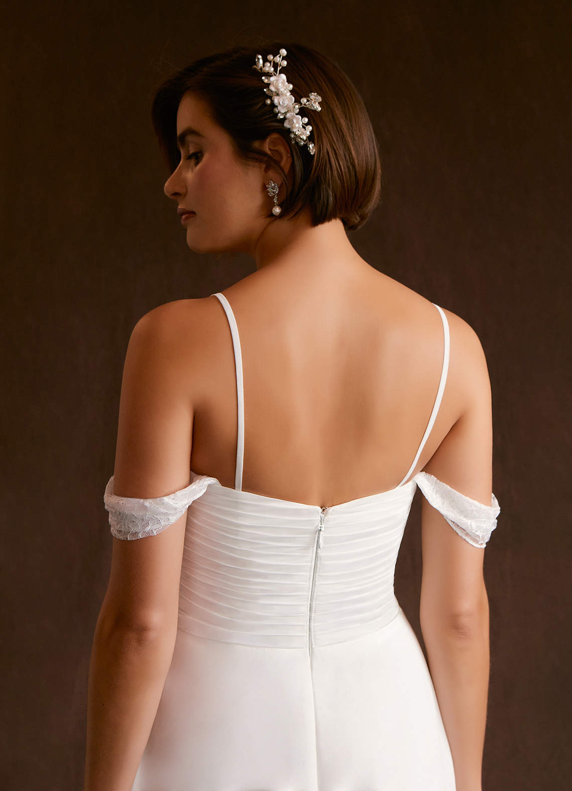Azazie Zadie Abiti da Sposa Abito A-Line in Chiffon a Spalla Scoperta Bianco Diamante image6