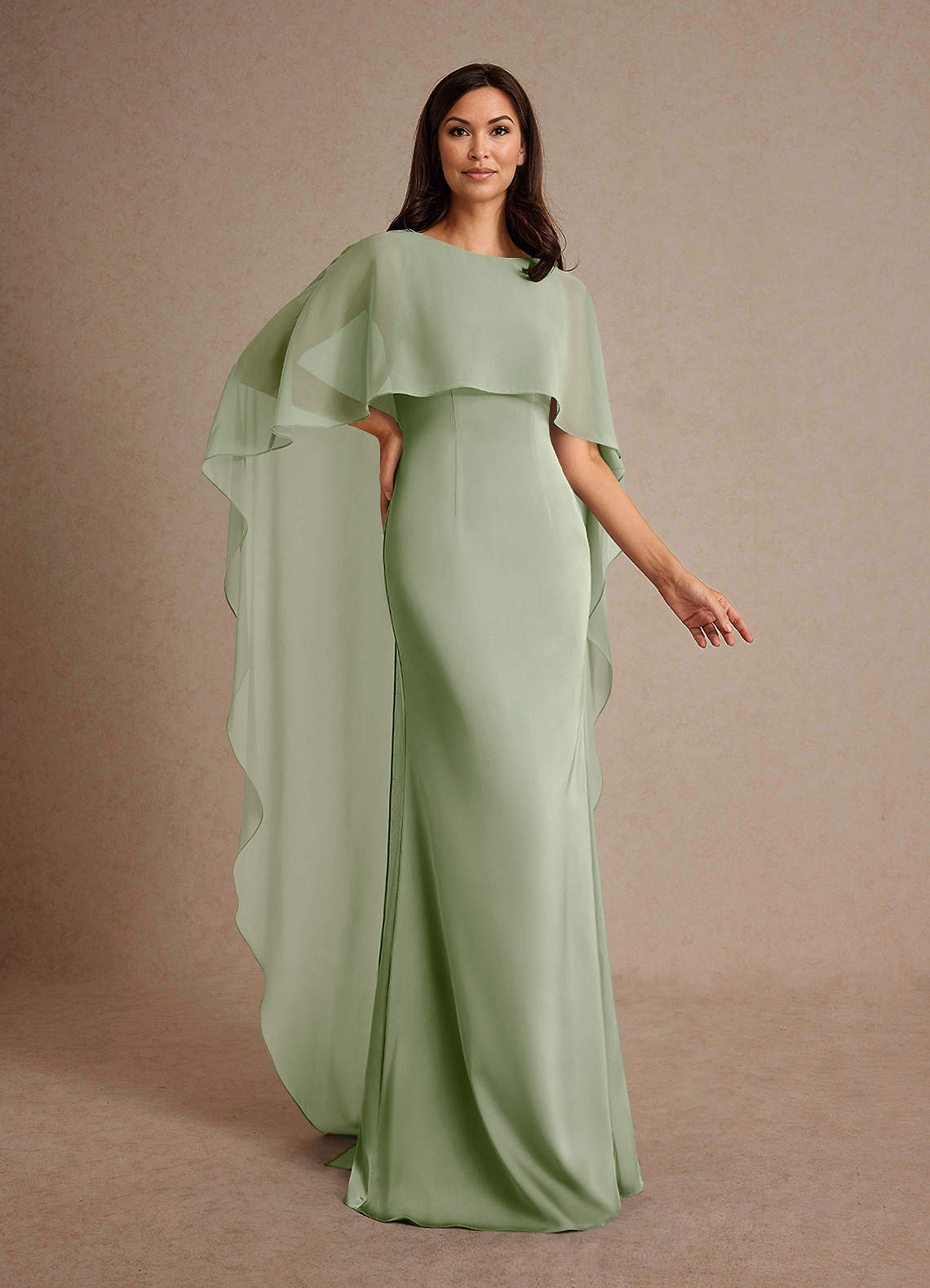 Azazie Milfred vestidos de madre de la novia Vestido de Salvia Polvorienta de Satén Elástico de Recto con Cuello de barco image2