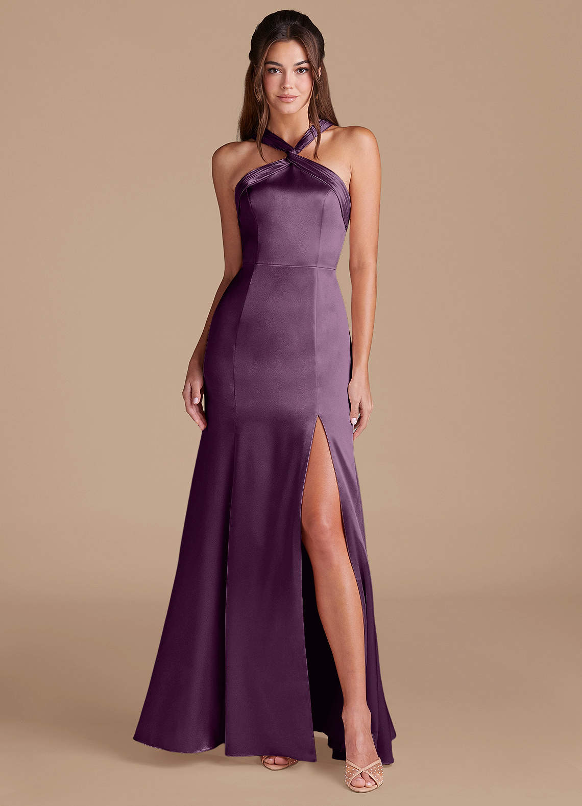 Azazie Rue Robes de demoiselle d'honneur Robe Fourreau en Satiné métallisé Plissée Prune image1