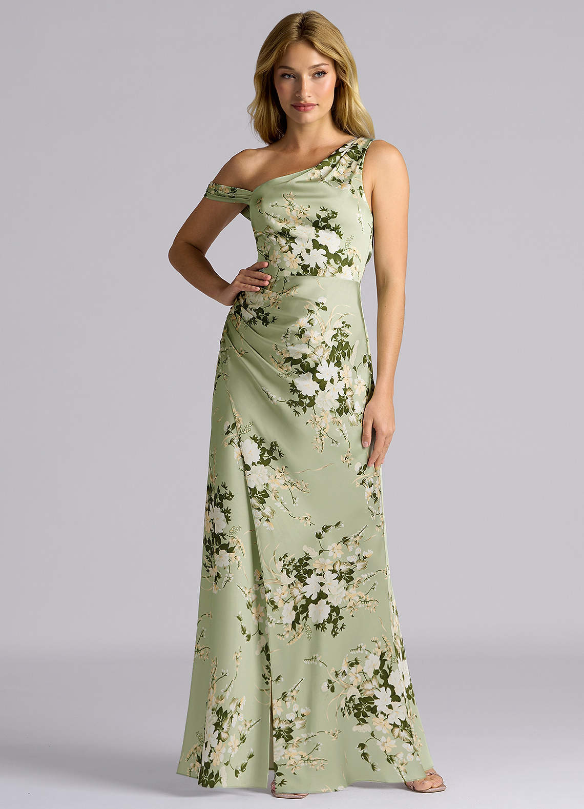 Azazie Madelyn Jurken voor bruidsmeisjes Converteerbaar Jurk van Stretch Satijn met Zeemeermin One-Shoulder Bloemenranken image3