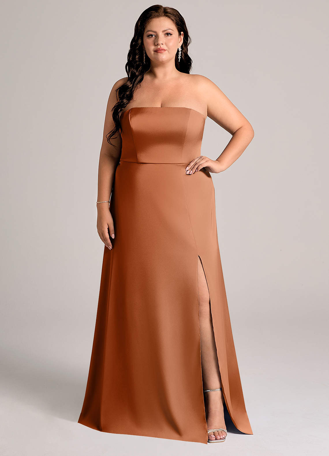 Azazie Wren Abiti da Damigella Abito Convertibile A-Line in Raso Elasticizzato Senza Cinturino Rame image1