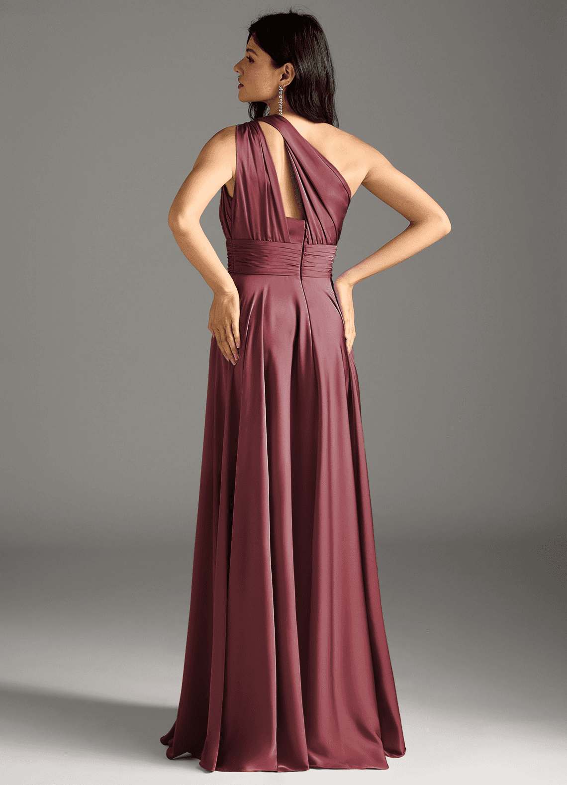 Azazie Charlize Vestidos de damas de honor Vestido de Merlot de Satén Elástico de Corte en A con Hombro unilateral image5