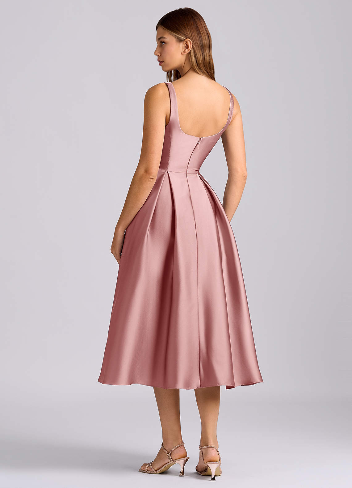 Azazie Amalie Vestidos de madrinha de casamento Vestido Rosa Empoeirada de Cetim elástico de Linha A com Plissado image4