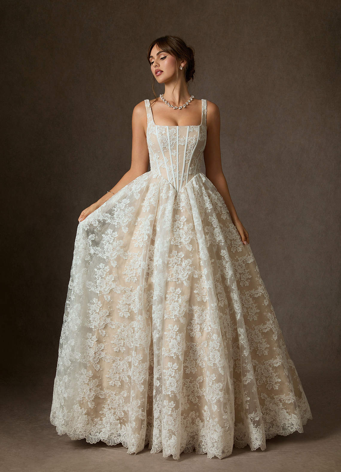 Azazie Geneva Vestidos de noiva Vestido Diamante Branco Champanhe de Renda de Vestido de baile com Decote Quadrado image4